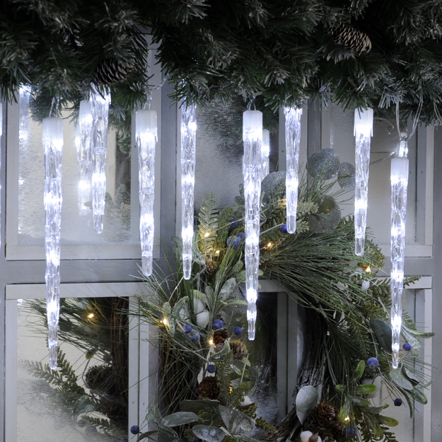 24 Colour Changing LED Icicle Lights White to Blue